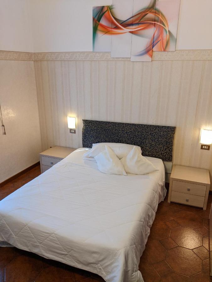 Hotel Montecarlo Кастелланца Экстерьер фото